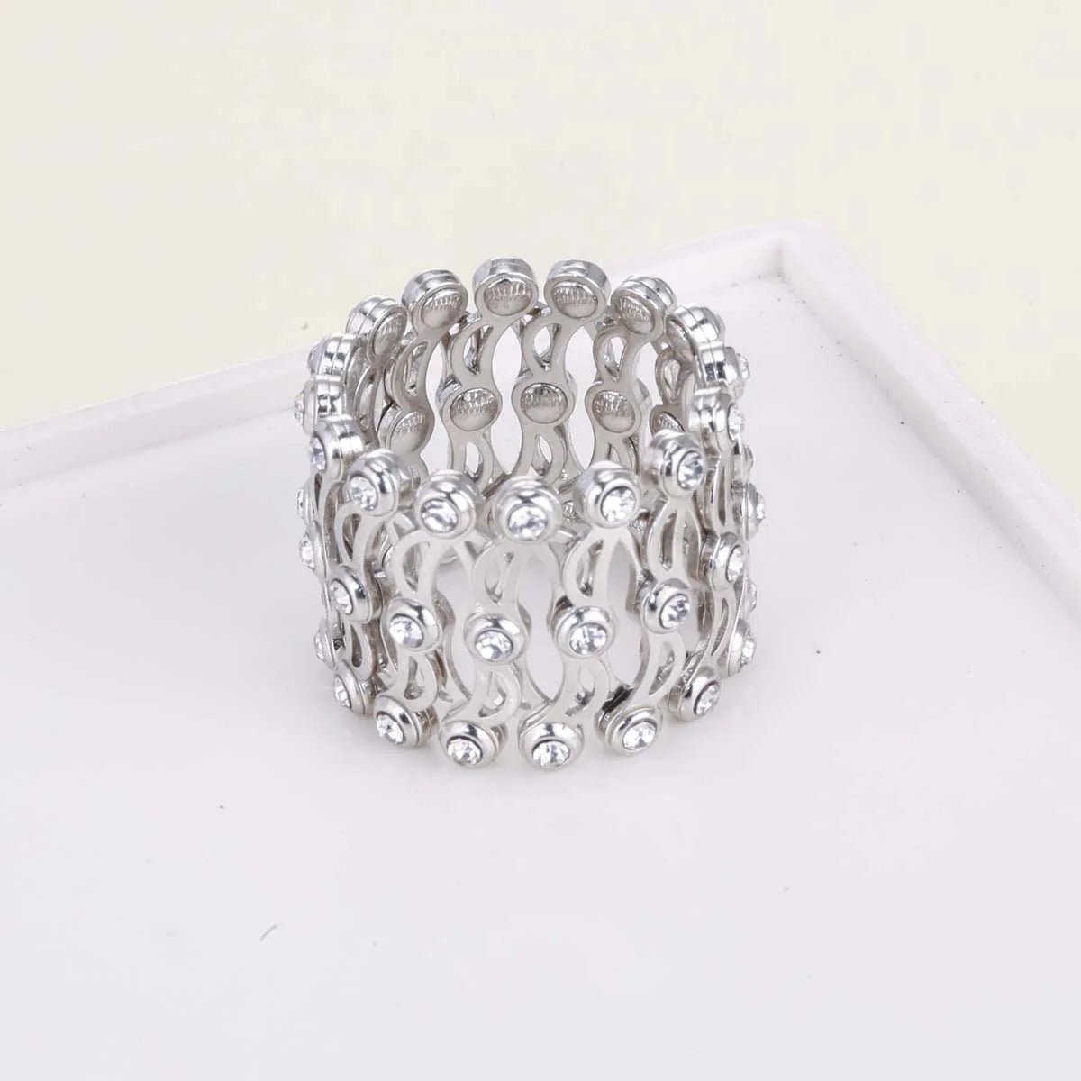 SHAYA Women Silver-Toned 925 Silver Cuff Bracelet Price in India, Full  Specifications & Offers | DTashion.com